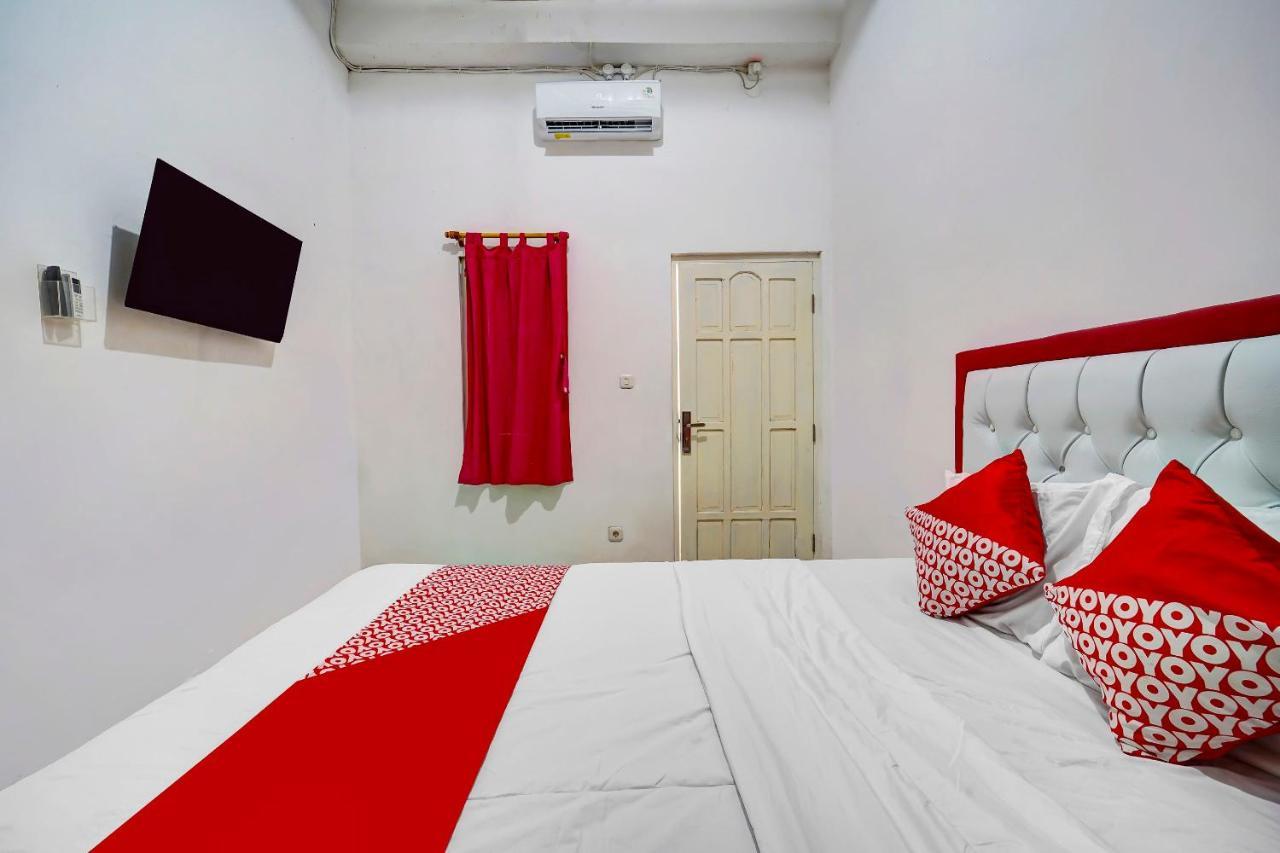 Super Oyo 91173 Guesthouse King Puntodewo Pakualaman Екстер'єр фото